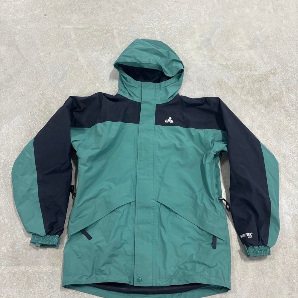 EMS Gore-Tex Rain Jacket Mens Small Green & Black Colorblock Nylon & Polyester